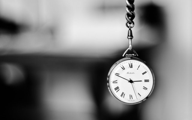 time-black-and-white-desktop-2560x1600